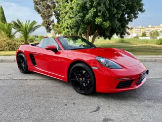PORSCHE 718 Boxster