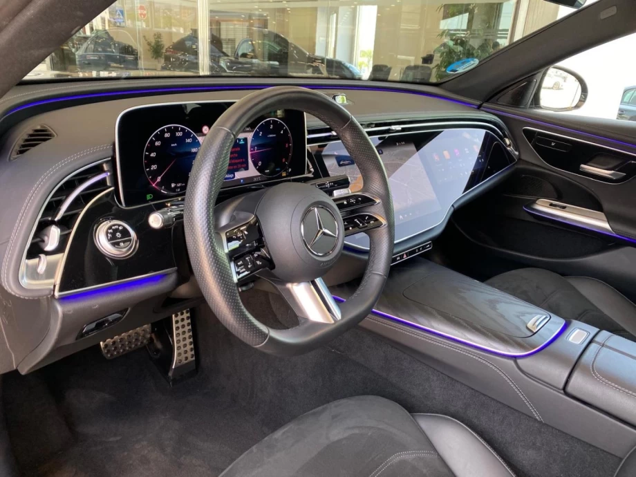MERCEDES-BENZ Clase E E 220 d PACK AMG
