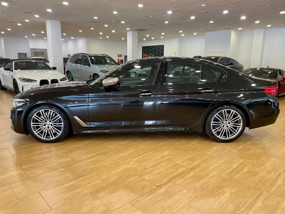 BMW Serie 5 M550i xDrive