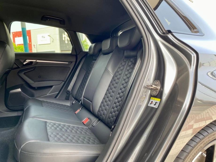 AUDI A3 RS3 Sportback TFSI 294kW quattro S tron
