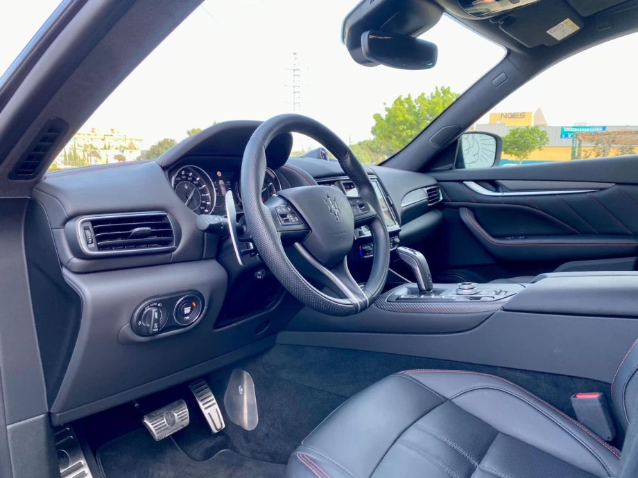 MASERATI Levante GranLusso S Q4 3.0 V6 tt 316kW430CV
