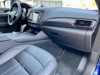 MASERATI Levante GranLusso S Q4 3.0 V6 tt 316kW430CV