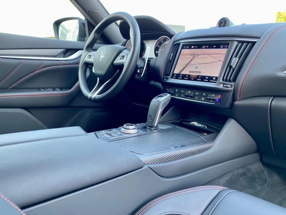 MASERATI Levante GranLusso S Q4 3.0 V6 tt 316kW430CV