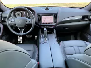 MASERATI Levante GranLusso S Q4 3.0 V6 tt 316kW430CV