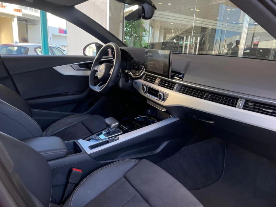 AUDI A4 Avant S line 35 TDI 120kW S tronic