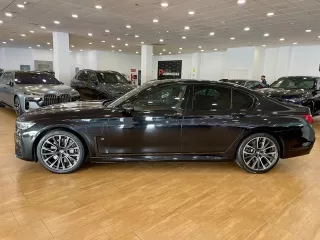 BMW Serie 7 745e PACK M