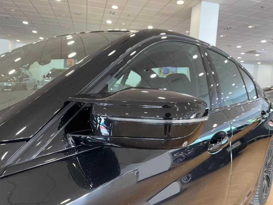 BMW Serie 5 M550i xDrive