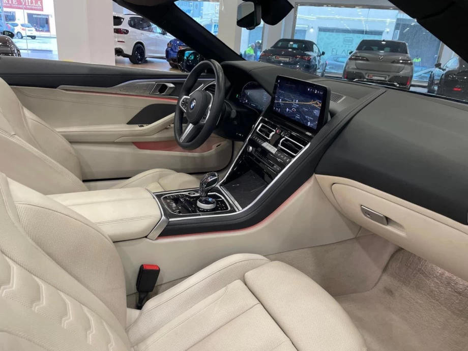 BMW Serie 8 840i PACK M