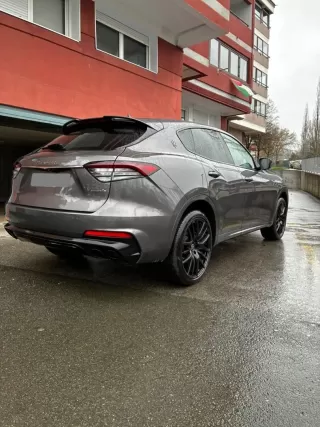 MASERATI Levante GT L4 330CV HybridGasolina AWD