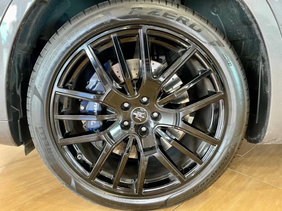 MASERATI Levante GT L4 330CV HybridGasolina AWD