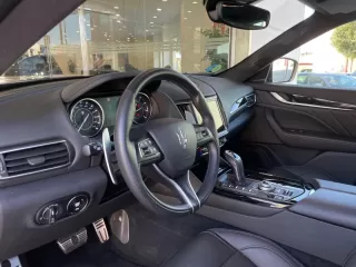 MASERATI Levante GT L4 330CV HybridGasolina AWD