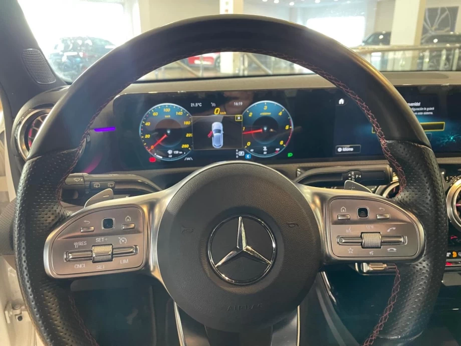 MERCEDES-BENZ Clase A A 180 d PACK AMG