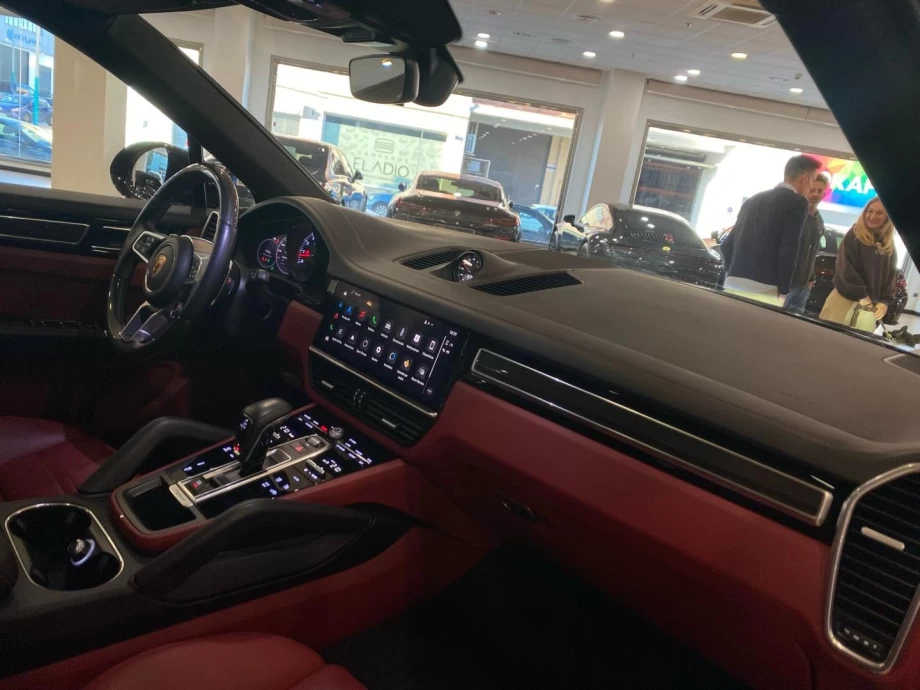 PORSCHE Cayenne Coupé S