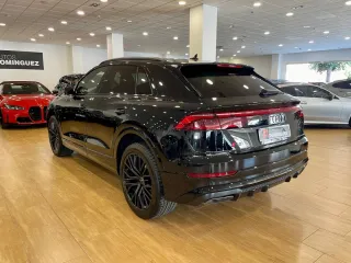 AUDI Q8 S line 55 TFSI 250kW quattro tiptronic