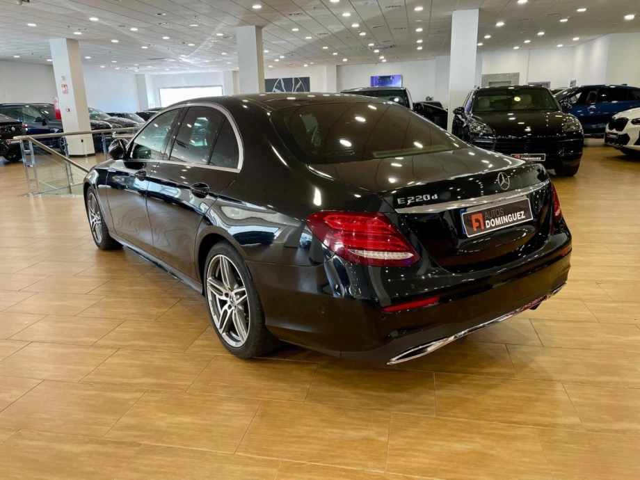 MERCEDES-BENZ Clase E E 220 d PACK AMG