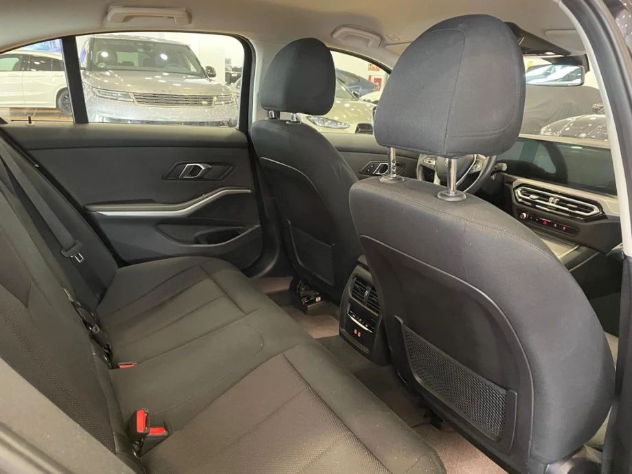 BMW Serie 3 318d Auto.