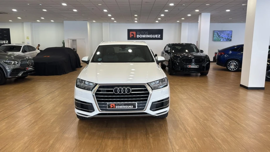AUDI Q7 3.0 TDI quattro tiptronic S-LINE