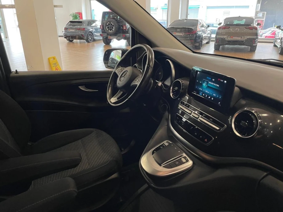 MERCEDES-BENZ Clase V 220 d Avantgarde Extralargo