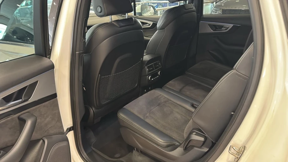 AUDI Q7 3.0 TDI quattro tiptronic S-LINE 7 PLAZAS