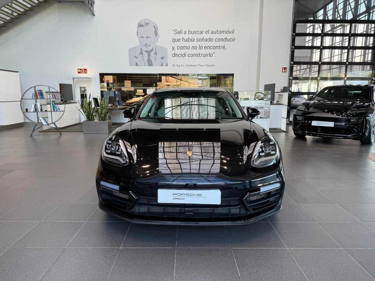 PORSCHE Panamera GTS