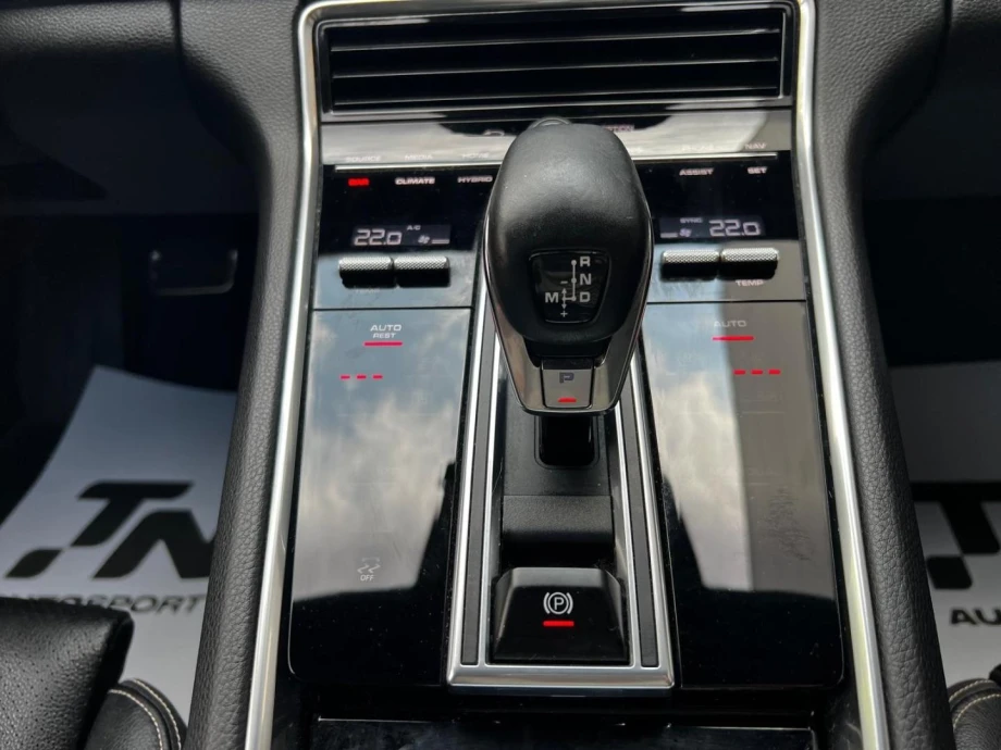 PORSCHE Panamera 10 Anniversary