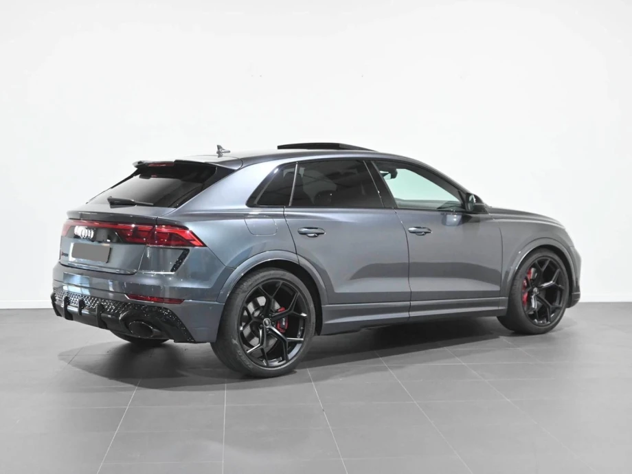 AUDI Q8 RS Q8 performance 471kW quattro tiptron