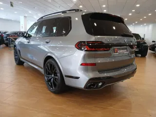 BMW X7 M60i xDrive