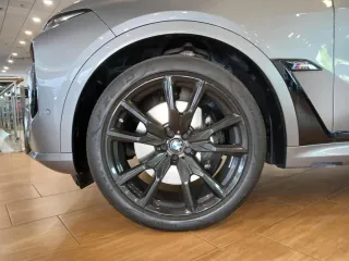 BMW X7 M60i xDrive