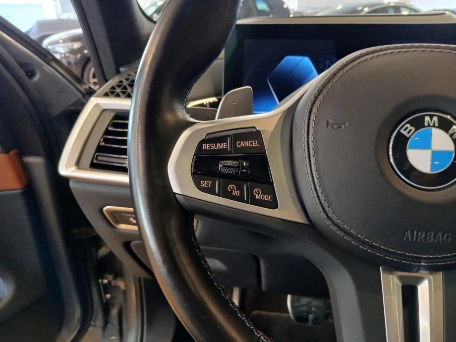 BMW X7 M60i xDrive