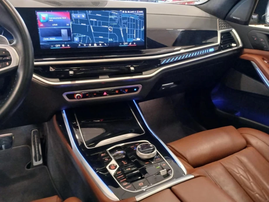 BMW X7 M60i xDrive
