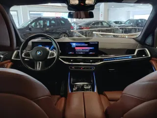 BMW X7 M60i xDrive