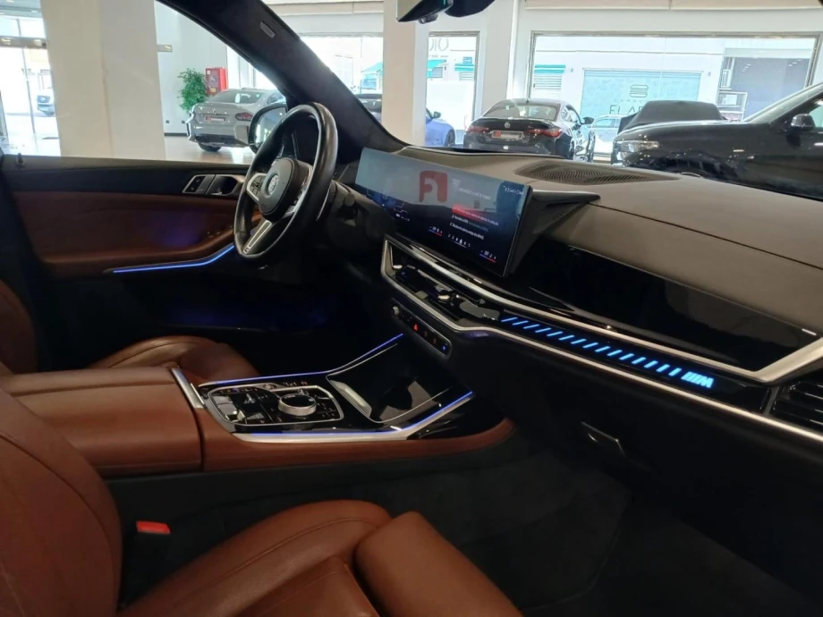 BMW X7 M60i xDrive